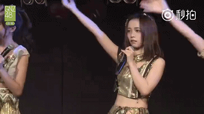 Nhóm nhạc nữ Trung Quốc bị chỉ trích vì tiết mục thảm họa