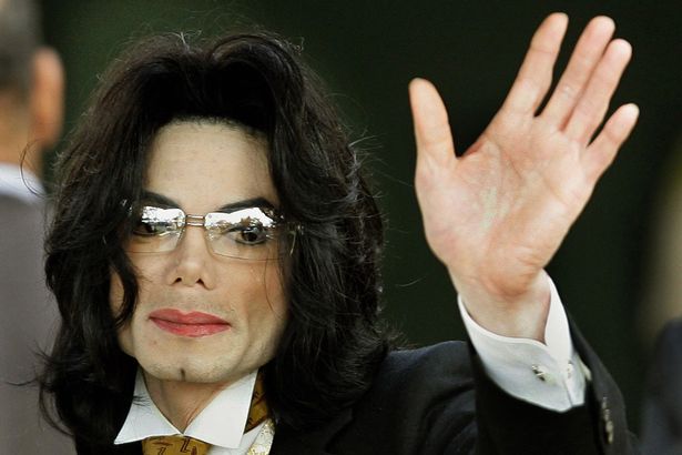 Michael Jackson có thu nhập cao nhất năm 2016