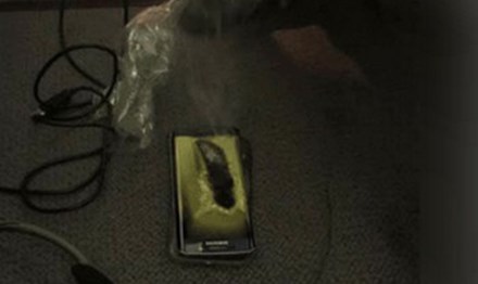 Samsung Galaxy S6 bất ngờ phát nổ ngay trên một chuyến bay