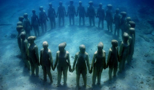 Hình ảnh ma mị trong bảo tàng dưới nước đầu tiên ở châu Âu