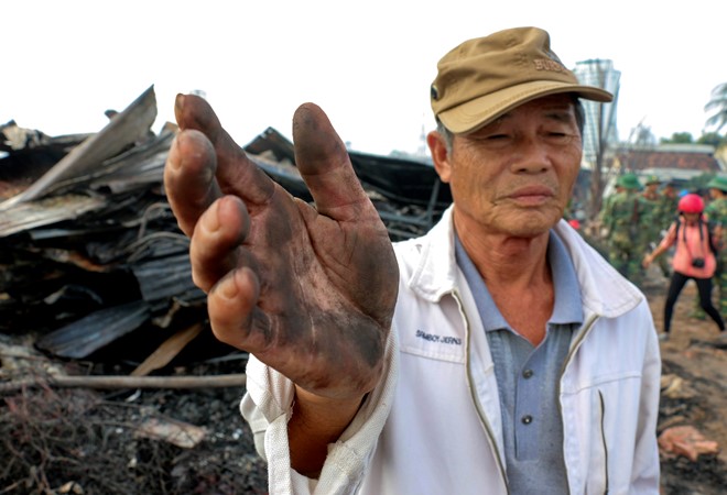 Xóm chài tan hoang sau vụ cháy hơn 72 căn nhà ở Nha Trang