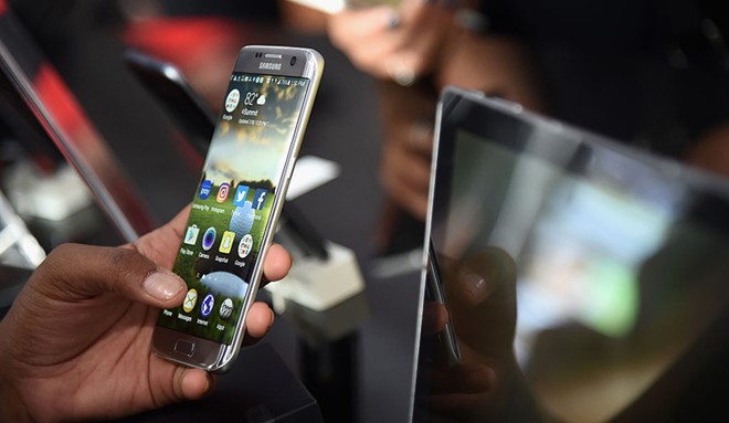 Samsung nẫng tay trên tính năng của iPhone