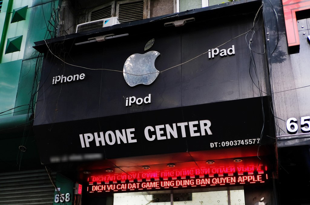 "Làm ăn" với Apple để bán iPhone như thế nào?