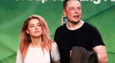 Mỹ nhân lưỡng tính hẹn hò tỷ phú Elon Musk