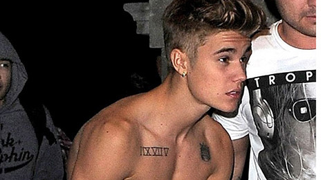 Theo trào lưu dậy thì thành công, Justin Bieber nhắc lại quá khứ đi tù