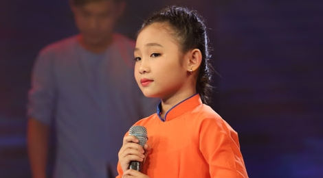 Cô bé 7 tuổi hát như người từng trải khiến giám khảo thán phục