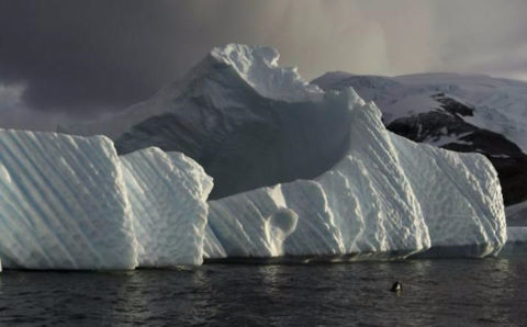 Tảng băng lớn nhất từ trước tới nay sắp tách khỏi Nam Cực