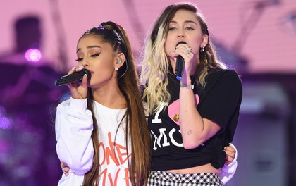 Ariana, Miley, Justin, Coldplay hòa giọng trong concert tưởng nhớ các nạn nhân vụ đánh bom Manchester