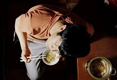 Thất nghiệp, nhiều người trẻ Hàn Quốc chỉ dám ăn một bữa mỗi ngày