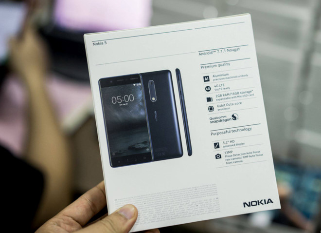 Nokia 5 lên kệ, 3310 có hộp đựng mới tại Việt Nam