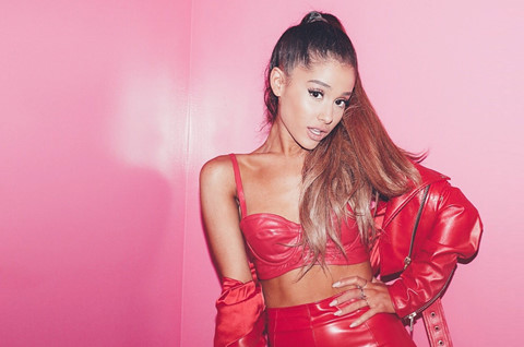Ariana Grande xin lỗi fan Việt và "hứa tri ân trong tương lai"