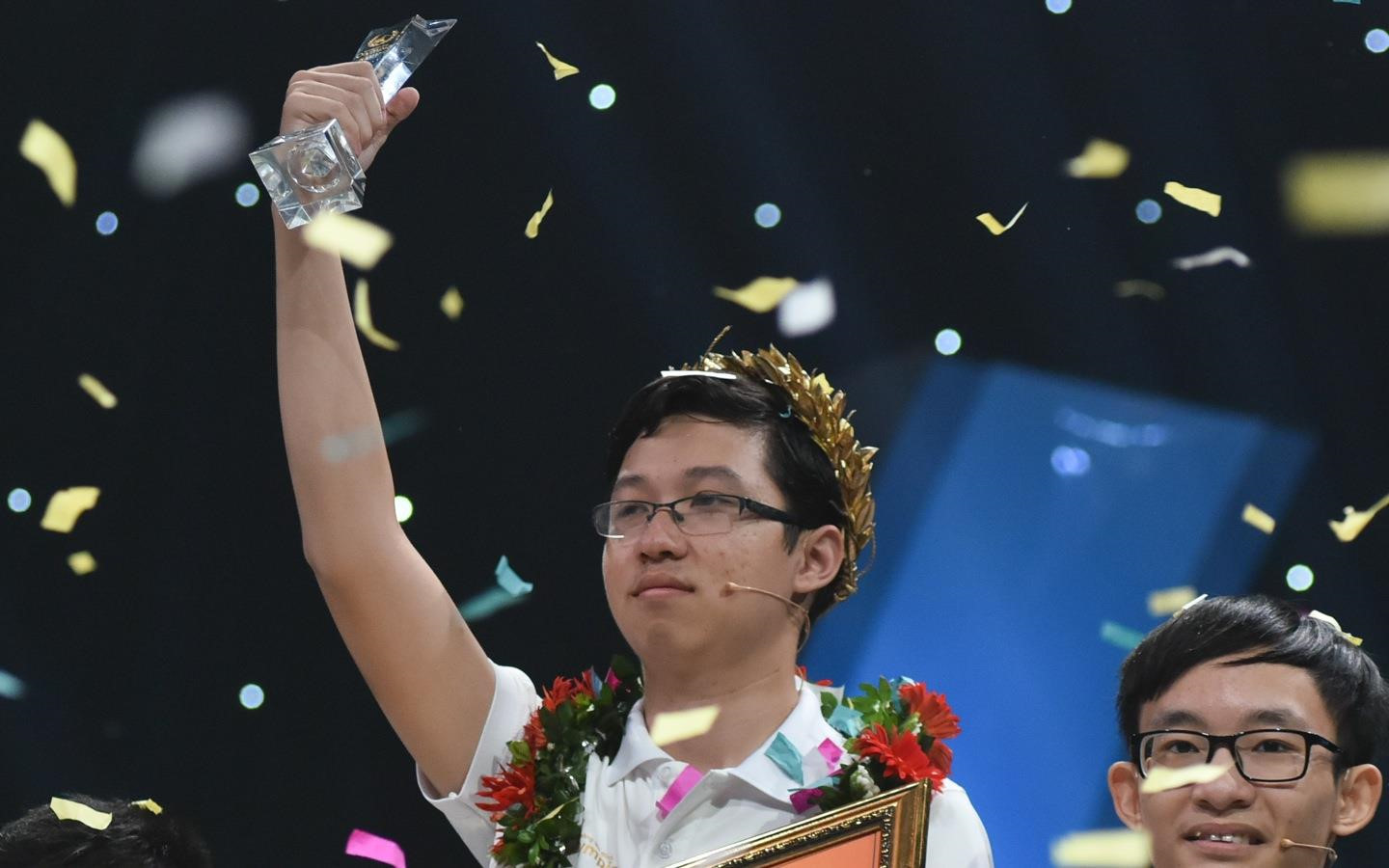 Nhật Minh trở thành nhà vô địch "Đường lên đỉnh Olympia 2017"