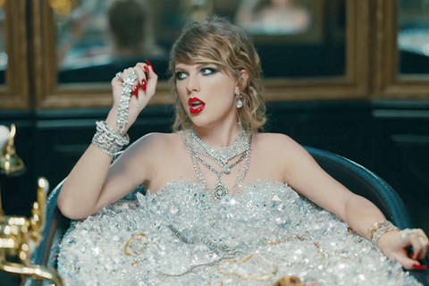 Bồn tắm chứa đầy kim cương của Taylor Swift là thật hay giả?