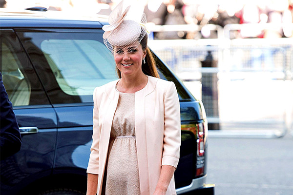 Phong cách thời trang bầu của Công nương Kate Middleton