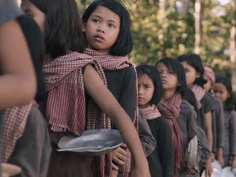 Phim mới của Angelina Jolie và nỗi đau mang tên Khmer Đỏ