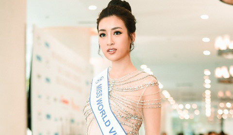 Hoa hậu Đỗ Mỹ Linh rạng rỡ trước ngày lên đường thi Miss World 2017