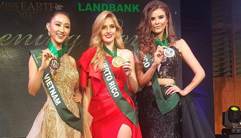 Hà Thu đạt giải đồng Trang phục dạ hội tại Hoa hậu Trái đất 2017
