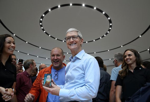 iPhone X hút máu người dùng, Apple có thể gặp rủi ro