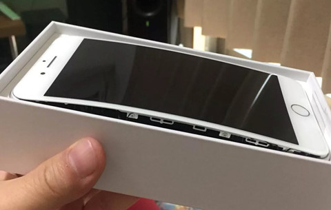 Hàn Quốc có thể thu hồi iPhone 8 vì lỗi phồng pin
