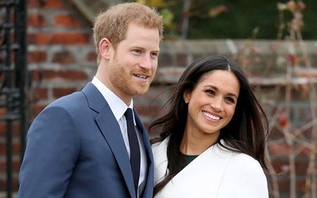 Hoàng tử Anh Harry và diễn viên Meghan Markle công bố ảnh đính hôn