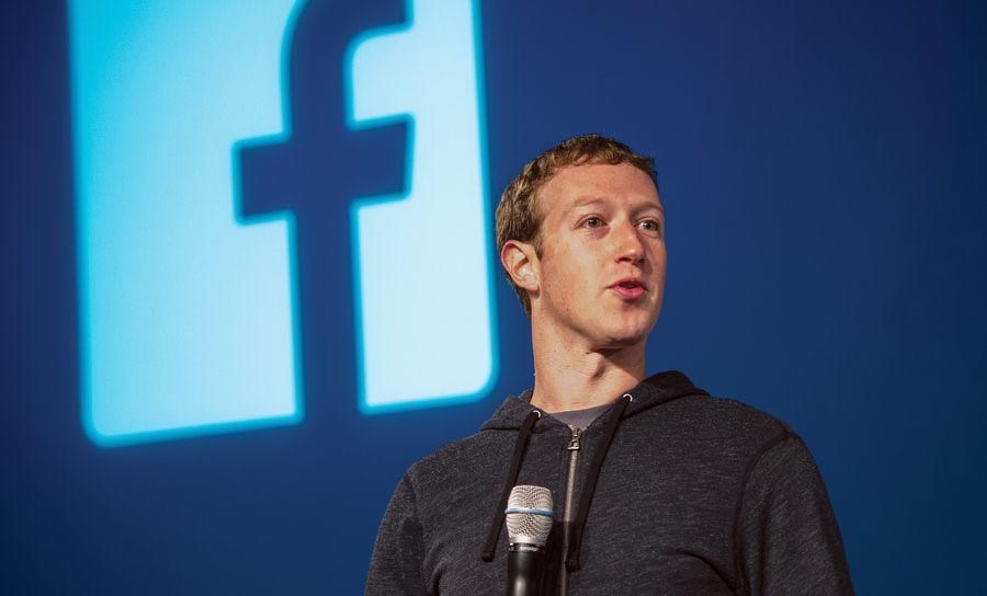 Mark Zuckerberg đang cố cứu Facebook và chính mình