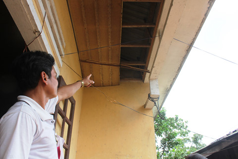 Gần 30 ngôi nhà nứt nẻ sau trận động đất ở Quảng Nam