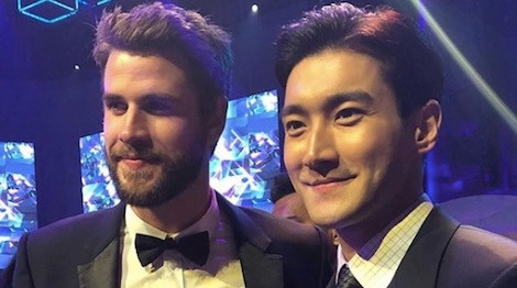 Liam Hemsworth hội ngộ Choi Si Won và Ngô Tôn ở Hong Kong