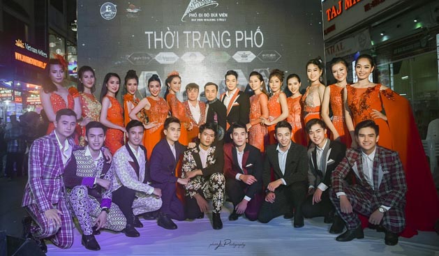 Lần trở lại "ấn tượng" của NTK Tommy Nguyễn tại show "Thời Trang Phố"