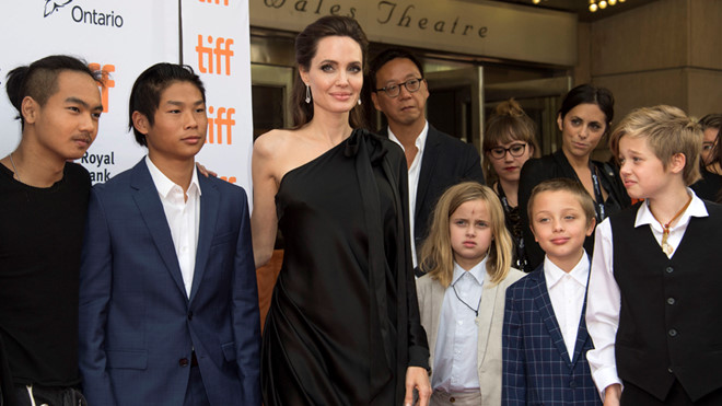 Tiết lộ chi phí tốn kém nuôi 6 con của Brad Pitt và Angelina Jolie