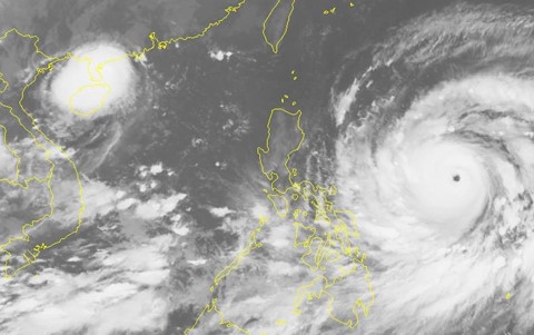 Siêu bão Mangkhut vào Biển Đông trong 2 ngày tới