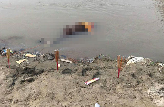 Nam thanh niên chết khỏa thân trên sông Sài Gòn