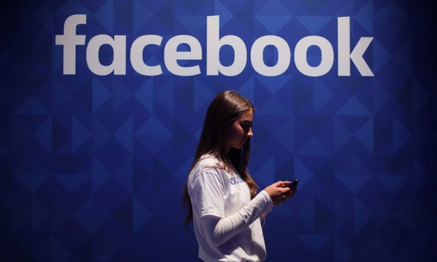 Chia sẻ dữ liệu cho hãng di động, Facebook bị tố 'đem con bỏ chợ'