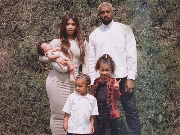 Vợ chồng Kim Kardashian có con thứ 4 nhờ phương pháp mang thai hộ