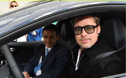 Brad Pitt làm tài xế, Johnny Depp bán bút bi trước khi nổi tiếng