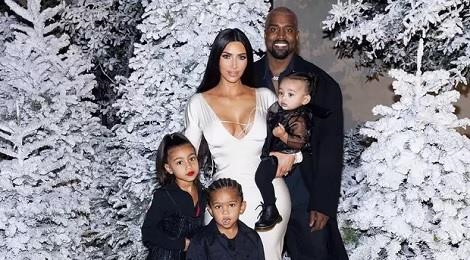 Kim Kardashian và Kanye West đón con thứ 4
