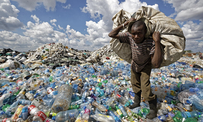 Nước giàu không thể 'vô tư' đưa rác thải nhựa đến nước nghèo nữa