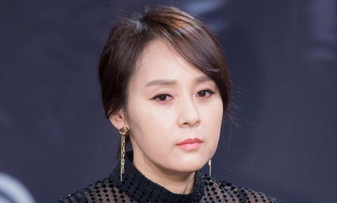 Nữ diễn viên Hàn gọi điện thoại cho cha trước khi tự tử