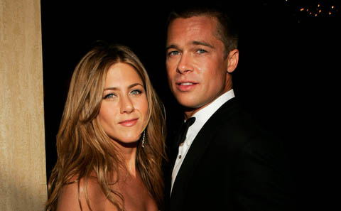 Jennifer Aniston phủ nhận tái hợp Brad Pitt