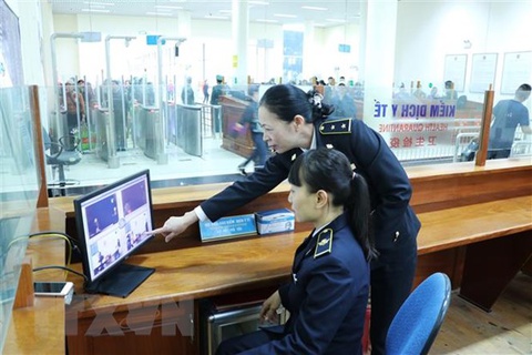 Lào Cai tạm ngừng xuất, nhập cảnh khách du lịch qua cửa khẩu quốc tế