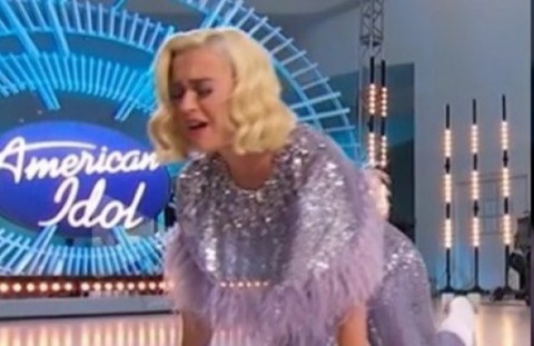 Katy Perry ngã vì bị ngạt khí gas