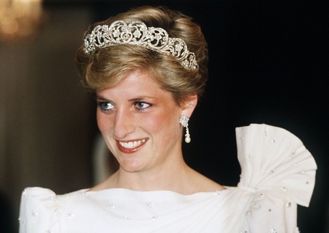 Bốn lần tự tử và góc khuất cuộc đời Công nương Diana lên phim