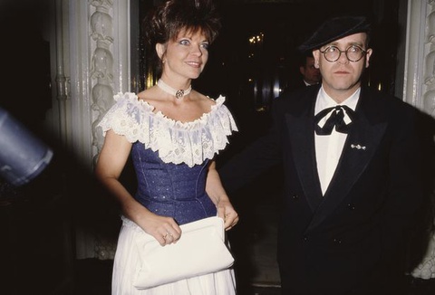 Huyền thoại Elton John bị vợ cũ kiện