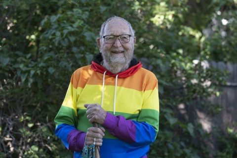 Cụ ông 90 tuổi công khai đồng tính vì không thể quên tình cũ