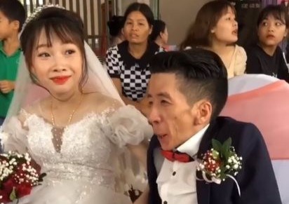 Đám cưới cổ tích ở Hà Giang của chàng trai 1,30 m