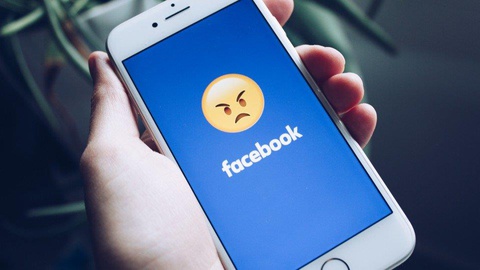 Điều khoản mới của Facebook bị người dùng phản đối