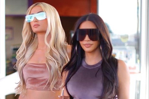 Kim Kardashian và Paris Hilton sau nhiều năm nghỉ chơi