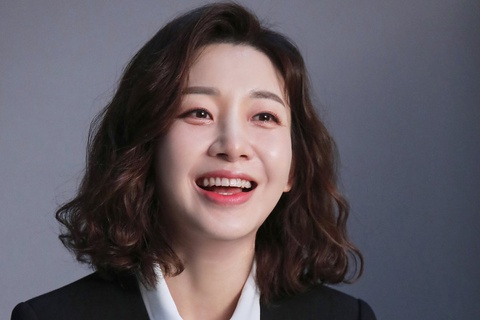 Nữ diễn viên Lee Ah Hyun ly hôn lần thứ 3