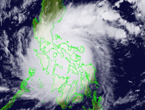 Siêu bão Goni đổ bộ Philippines