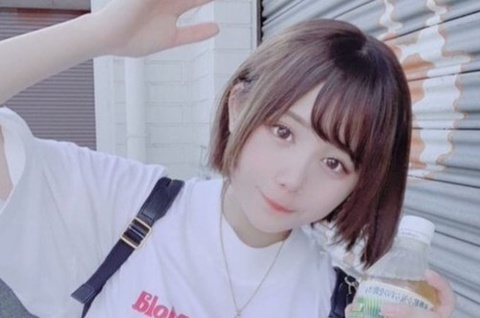 Nữ thần tượng Nhật Bản tự sát ở tuổi 18 vì bị bắt nạt trên mạng