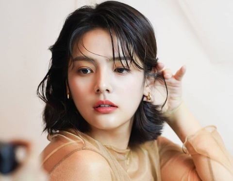 Nữ diễn viên Song Yoo Jung qua đời ở tuổi 27